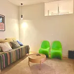Contemporary Oasis In The Heart Of