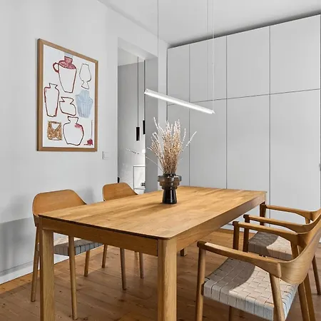 شقة Contemporary Oasis In The Heart Of