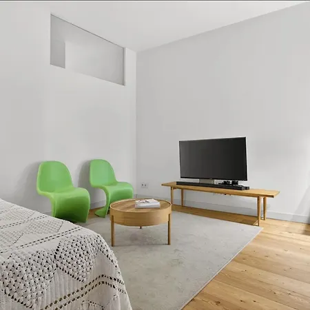 Contemporary Oasis In The Heart Of شقة