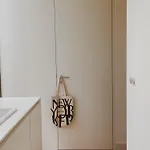 Contemporary Oasis In The Heart Of Lägenhet Lisboa